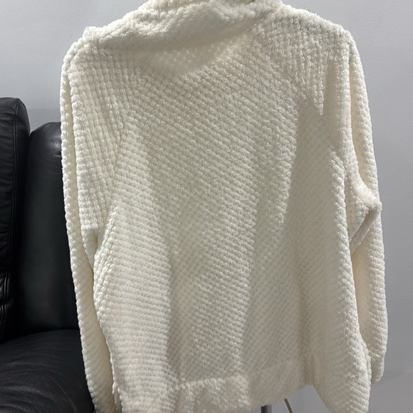 Pullover - Picture 4 of 5